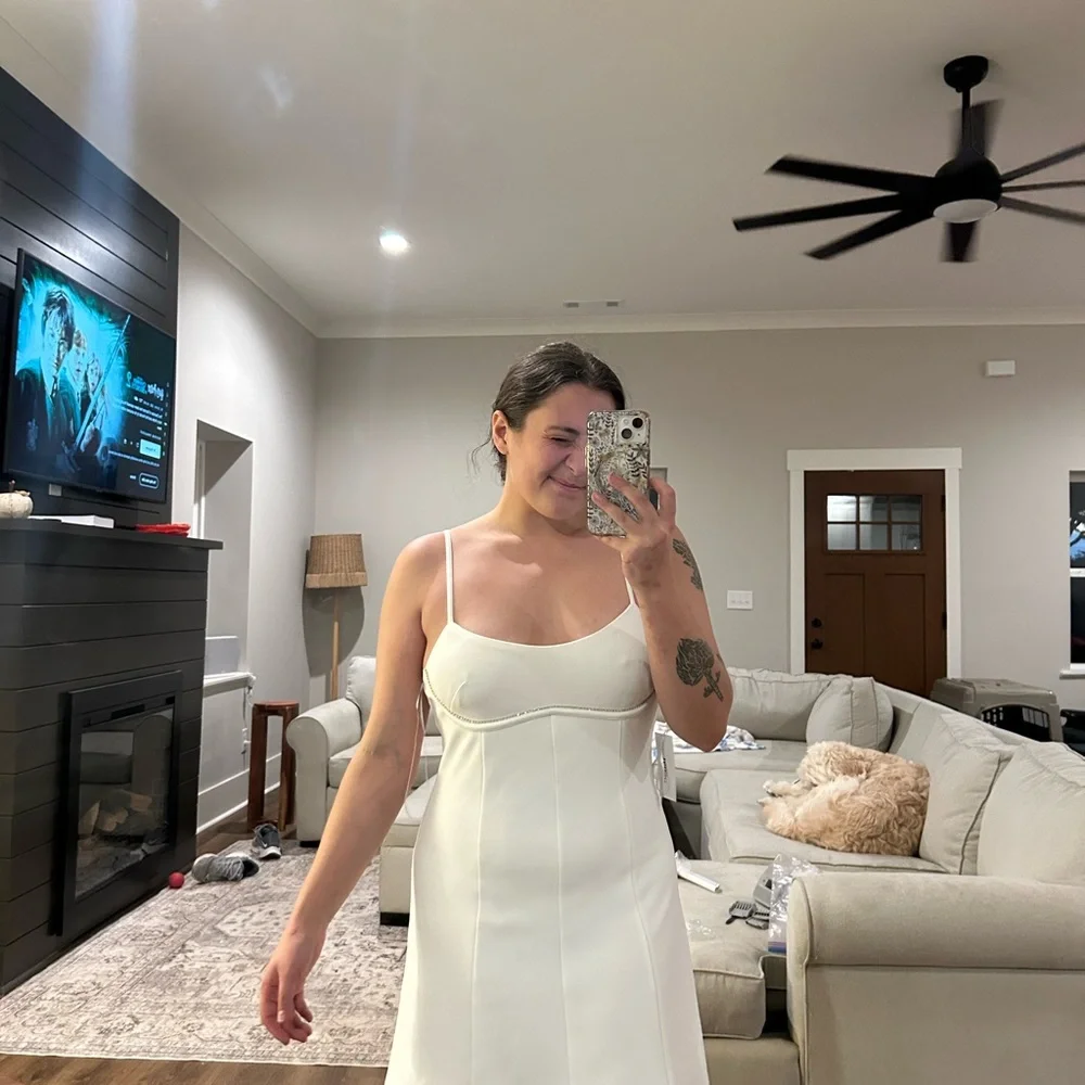 Elegant White Spaghetti Strap Dress - Picture 3 of 4